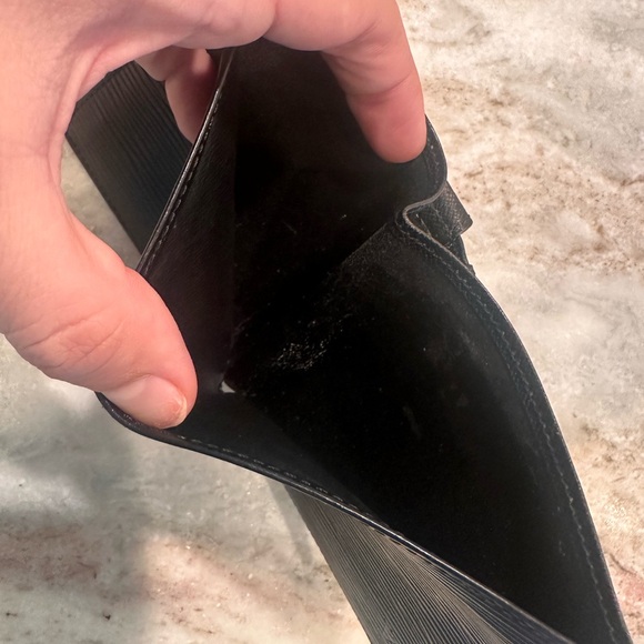 Louis Vuitton Epi Black Marco Wallet - Picture 4 of 12